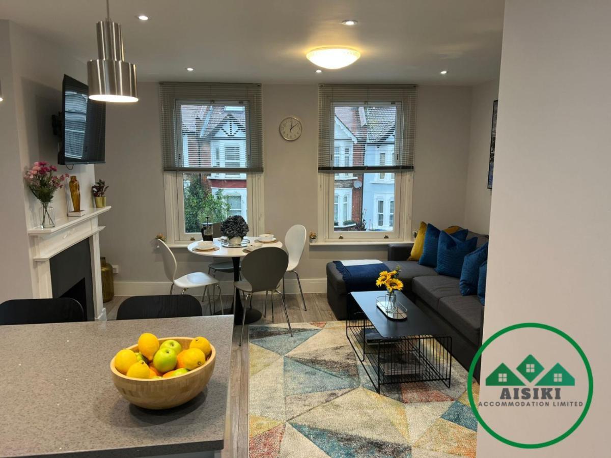 Aisiki Apartments At Stanhope Road, North Finchley, Airconditioned Multiple 2 Or 3-Bedroom, Pet-Friendly Duplex Flats, King Or Twin Beds, Airconditioned & Free Wi-Fi Kültér fotó