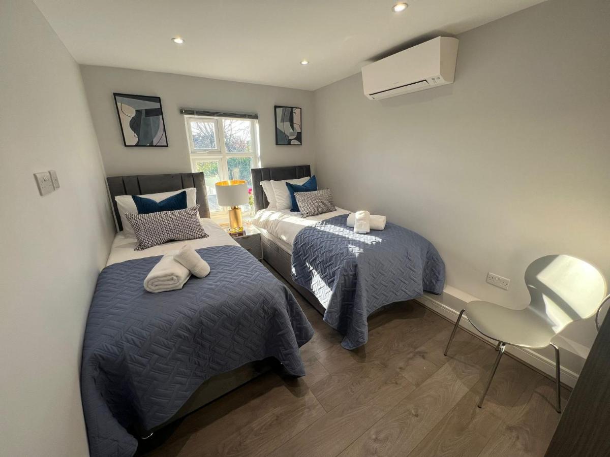 Aisiki Apartments At Stanhope Road, North Finchley, Airconditioned Multiple 2 Or 3-Bedroom, Pet-Friendly Duplex Flats, King Or Twin Beds, Airconditioned & Free Wi-Fi Kültér fotó
