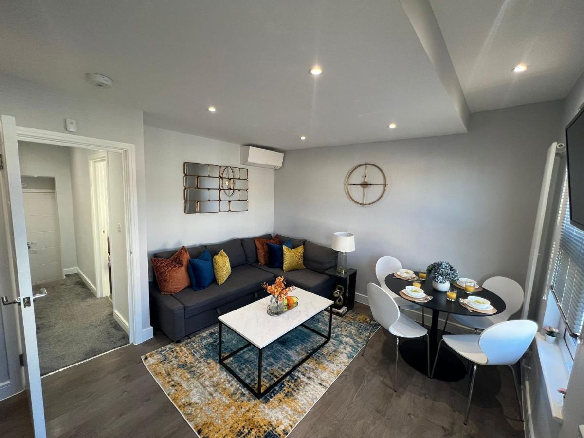 Aisiki Apartments At Stanhope Road, North Finchley, Airconditioned Multiple 2 Or 3-Bedroom, Pet-Friendly Duplex Flats, King Or Twin Beds, Airconditioned & Free Wi-Fi Kültér fotó