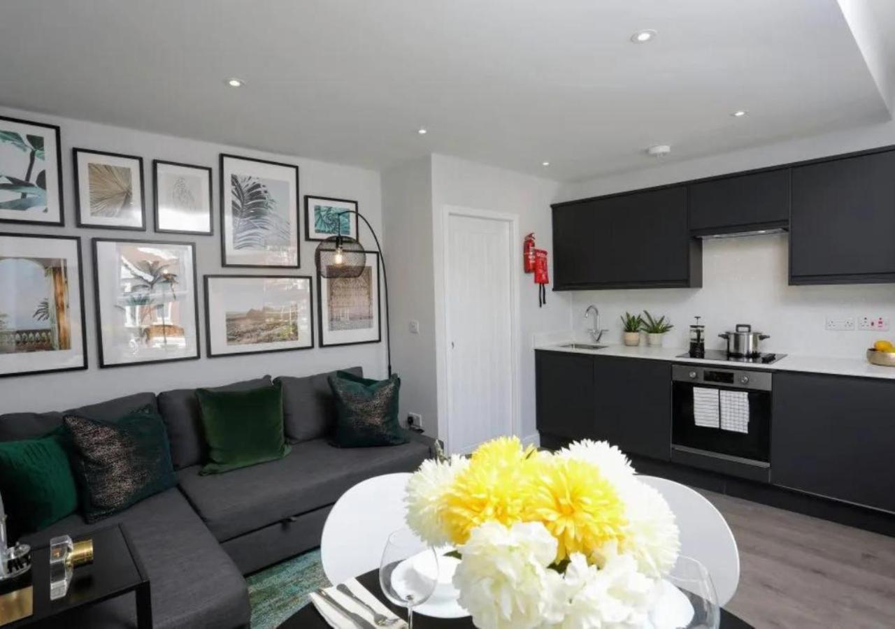 Aisiki Apartments At Stanhope Road, North Finchley, Airconditioned Multiple 2 Or 3-Bedroom, Pet-Friendly Duplex Flats, King Or Twin Beds, Airconditioned & Free Wi-Fi Kültér fotó