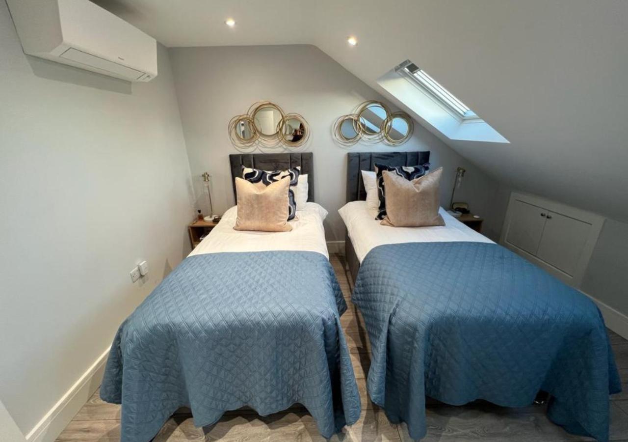 Aisiki Apartments At Stanhope Road, North Finchley, Airconditioned Multiple 2 Or 3-Bedroom, Pet-Friendly Duplex Flats, King Or Twin Beds, Airconditioned & Free Wi-Fi Kültér fotó