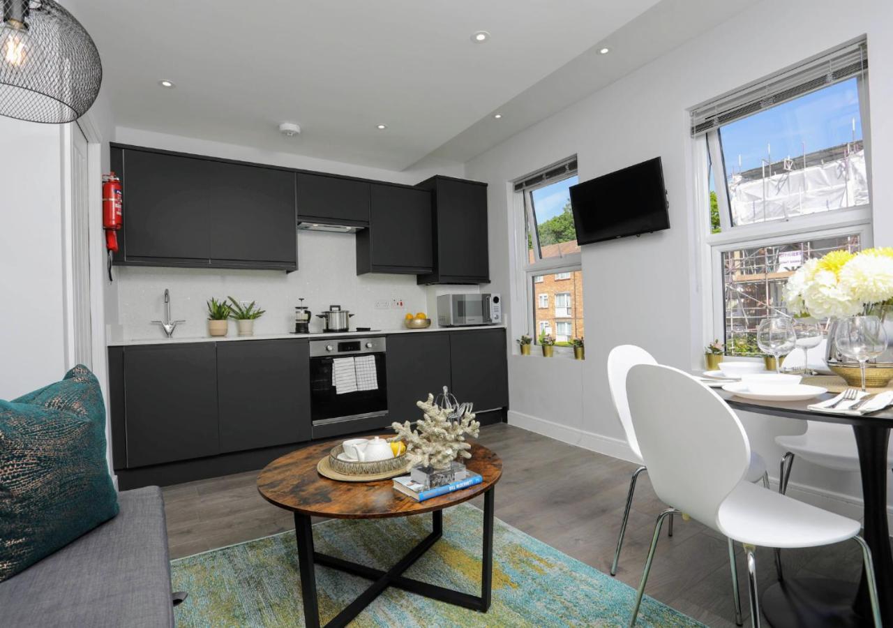 Aisiki Apartments At Stanhope Road, North Finchley, Airconditioned Multiple 2 Or 3-Bedroom, Pet-Friendly Duplex Flats, King Or Twin Beds, Airconditioned & Free Wi-Fi Kültér fotó