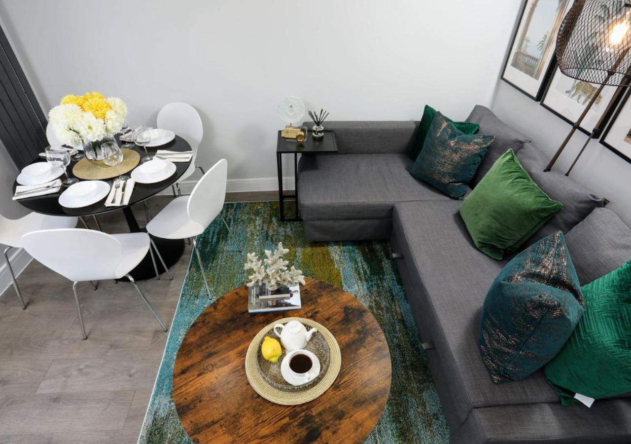 Aisiki Apartments At Stanhope Road, North Finchley, Airconditioned Multiple 2 Or 3-Bedroom, Pet-Friendly Duplex Flats, King Or Twin Beds, Airconditioned & Free Wi-Fi Kültér fotó