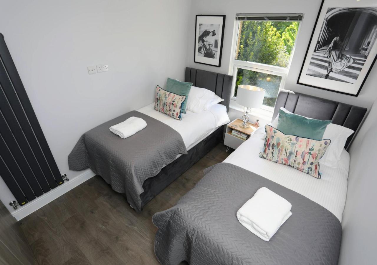 Aisiki Apartments At Stanhope Road, North Finchley, Airconditioned Multiple 2 Or 3-Bedroom, Pet-Friendly Duplex Flats, King Or Twin Beds, Airconditioned & Free Wi-Fi Kültér fotó