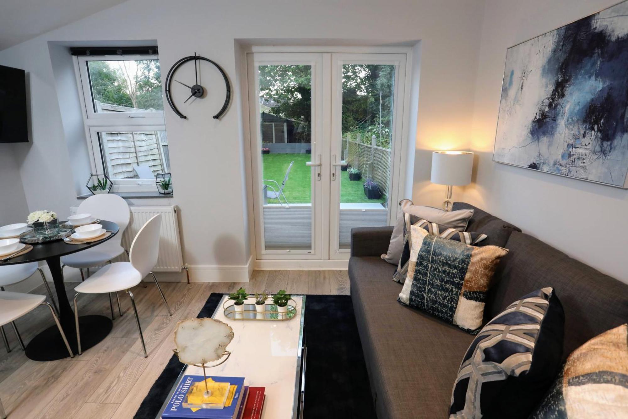 Aisiki Apartments At Stanhope Road, North Finchley, Airconditioned Multiple 2 Or 3-Bedroom, Pet-Friendly Duplex Flats, King Or Twin Beds, Airconditioned & Free Wi-Fi Kültér fotó