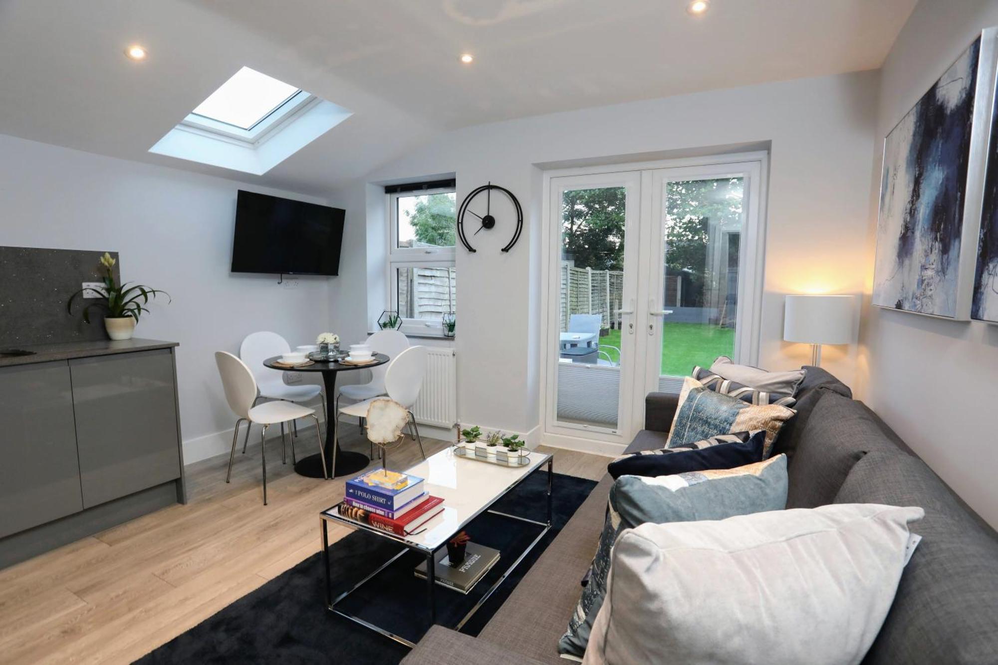 Aisiki Apartments At Stanhope Road, North Finchley, Airconditioned Multiple 2 Or 3-Bedroom, Pet-Friendly Duplex Flats, King Or Twin Beds, Airconditioned & Free Wi-Fi Kültér fotó