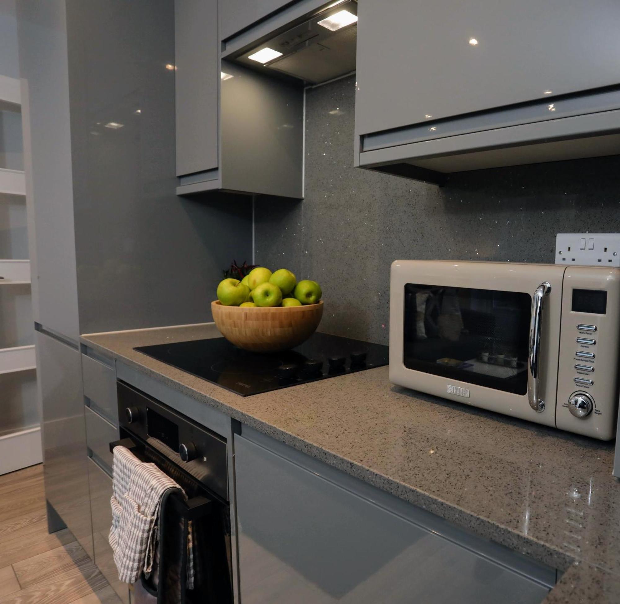 Aisiki Apartments At Stanhope Road, North Finchley, Airconditioned Multiple 2 Or 3-Bedroom, Pet-Friendly Duplex Flats, King Or Twin Beds, Airconditioned & Free Wi-Fi Kültér fotó