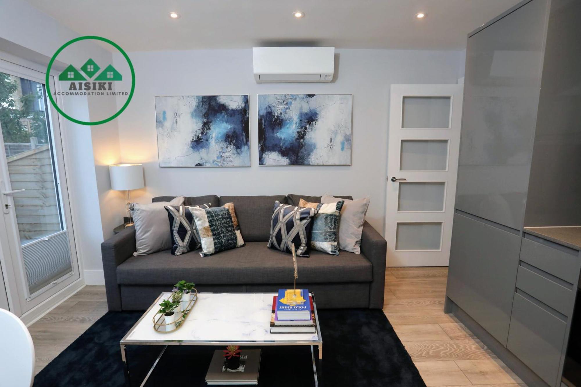 Aisiki Apartments At Stanhope Road, North Finchley, Airconditioned Multiple 2 Or 3-Bedroom, Pet-Friendly Duplex Flats, King Or Twin Beds, Airconditioned & Free Wi-Fi Kültér fotó